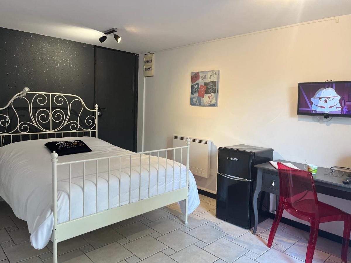 Chambres d'Hôtes Poirier Bazin Montry Extérieur photo