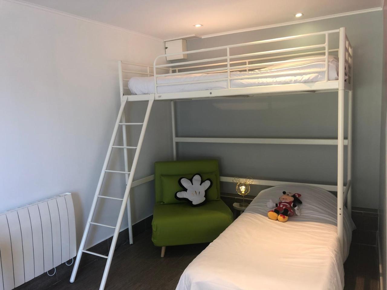 Chambres d'Hôtes Poirier Bazin Montry Extérieur photo